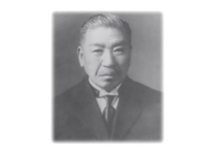 創業者　右川慶治